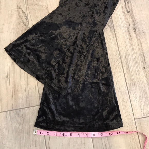 Black Stretchy Crushed Velvet Pants in XL - Picture 7 of 8